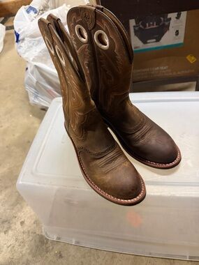 Ariat Brown Embroidered Western Pull-On Boots for Men